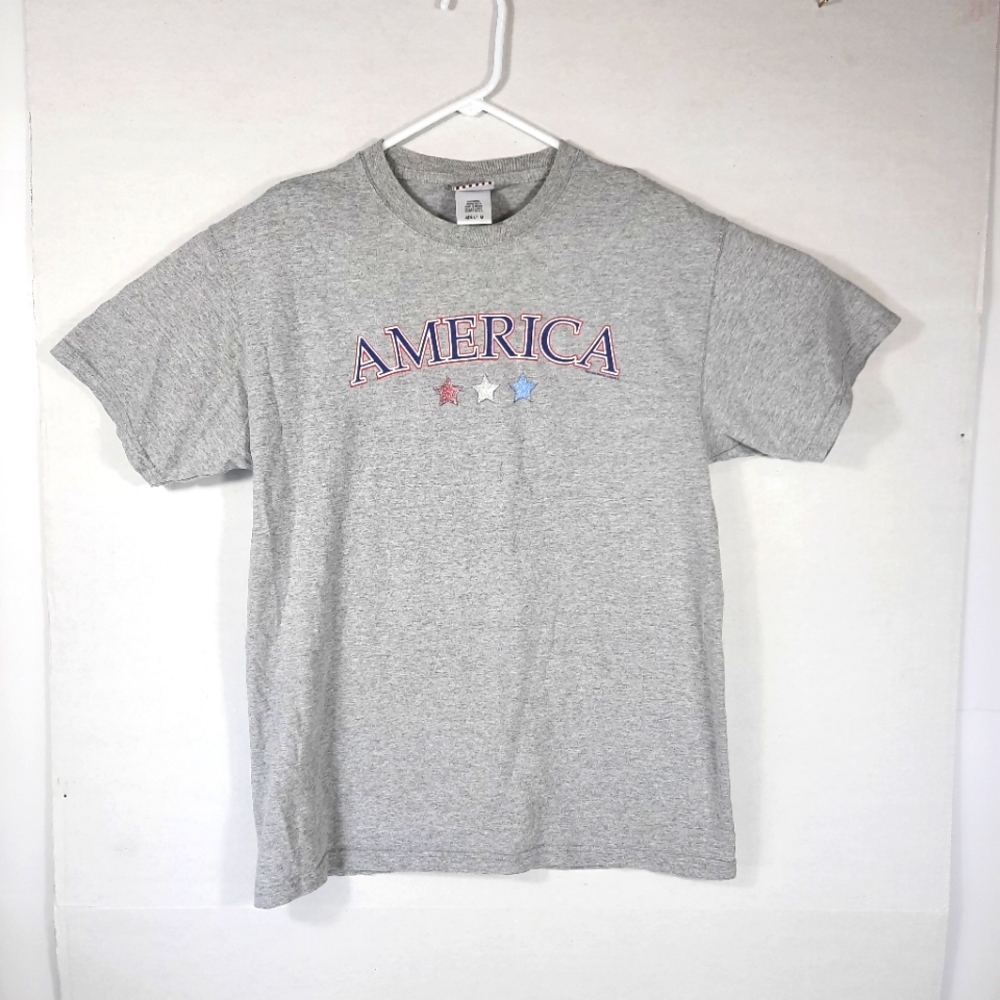 Vintage Womes Genuine Sonoma Jean Co "AMERICA" Tee